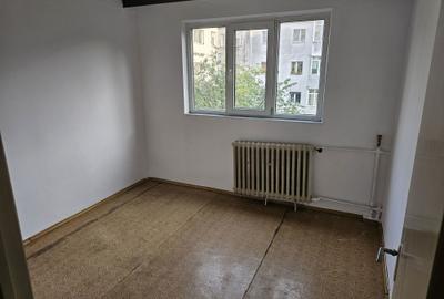 Apartament cu 3 camere semidecomandat în Malu Roșu - 6