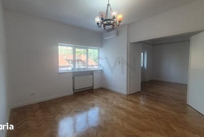 Apartament cu 3 camere decomandat în Centrul Civic - 1
