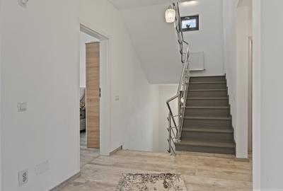 Casa vila 9 camere teren 700 mp comision 0% - 16