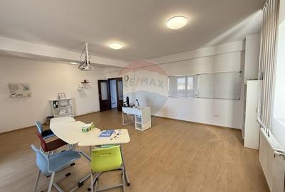 Apartament cu 3 camere de vânzare Voluntari - 2