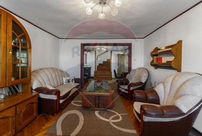 Casă cu 5 camere cu Teren 904 Mp în Sud-Vest - 9