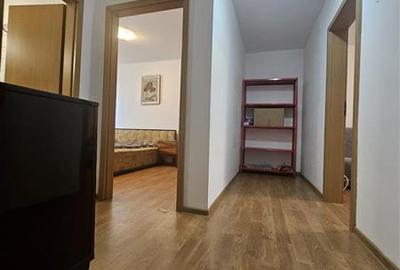 Apartament cu 3 camere semidecomandat în Tei - 7