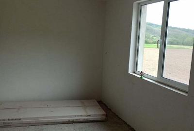 Casă cu 4 camere în Vulcan - 4