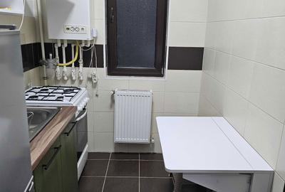 Garsonieră decomandată în Metalurgiei