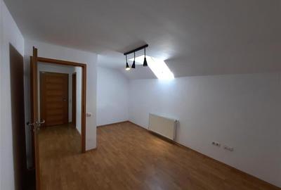 Casa cu 4 camere,105 mp, situata in cartierul Europa! - 10