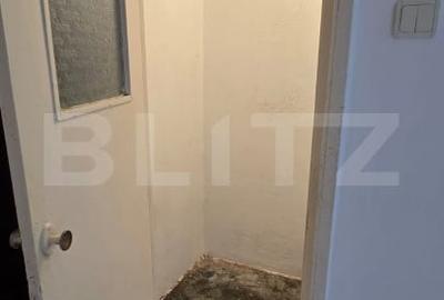 Apartament de vanzare, cu 3 camere, 76 mp, zona Micro 17 - 12