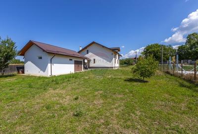 Casa / Vila P+M cu 5 camere si teren generos, sat Bijghir, Buhoci - 15
