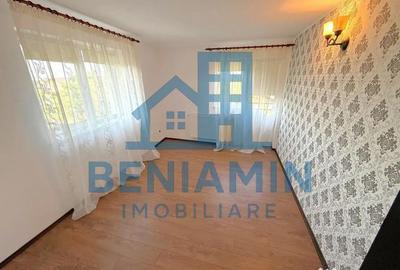 Casă cu 7 camere cu Teren 703 Mp în Central - 3