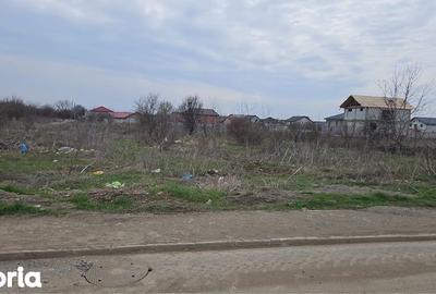 Teren de 1300 mp, în Ștefăneștii de Jos