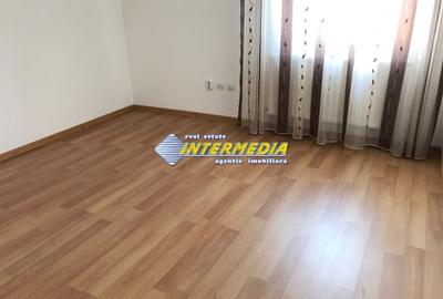 Apartament cu 3 camere decomandat, mobilat în Cetate - 3