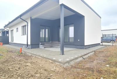 Casa 4 camere un nivel finalizata intabulata cartier Izvor Tarlungeni - 9