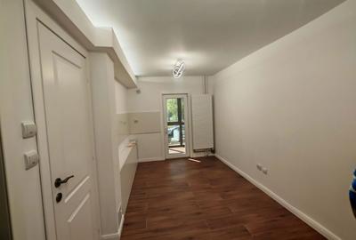 Apartament cu 2 camere decomandat în Sărari - 2