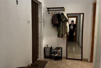 Garsonieră decomandată în Basarab - 6