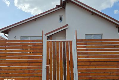 Casă cu 3 camere cu Teren 340 Mp în Berceni - 2