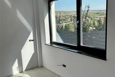 Duplex cu 4 camere cu Canalizare în Bucium - 4