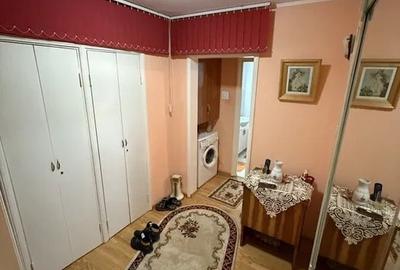 Apartament 2 camere, decomandat, etaj 1/4, zona Nicolina Apartament 2 camere, decomandat, etaj 1/4, zona Nicolina - 3