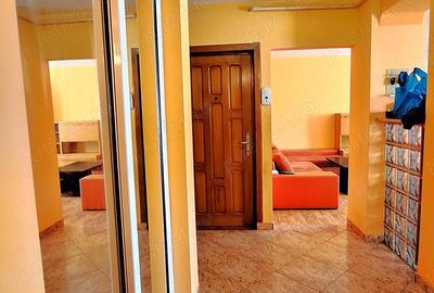 Proprietar, ofer spre inchiriere apartament modern cu 3 camere decomandate in Galati, Tiglina 3 - 9