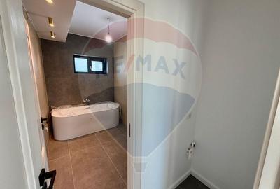 Casă cu 4 camere cu Canalizare în Nord - 20