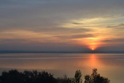 Apartament cu 3 camere decomandat, mobilat în Central - 1