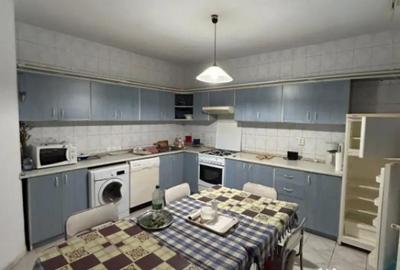 Casă cu 7 camere cu Teren 518 Mp în Mamaia - 2