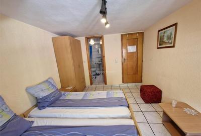 Casă cu 14 camere cu Teren 720 Mp în Central - 7