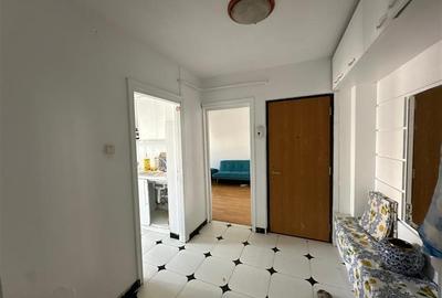 Apartament cu 3 camere decomandat în Aeroport - 1