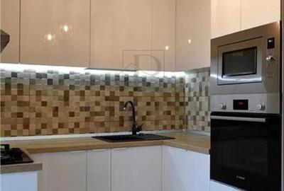 SOARELUI - 3 CAM - DECOMANDAT - 2 BAI - CENTRALA - ZONA EXCELENTA - 3