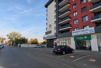 Spațiu comercial, de 436.5 mp, în Apărătorii Patriei - 3