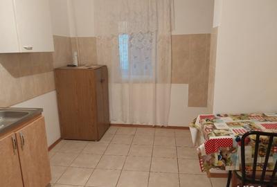 Garsonieră decomandată în Badea Cârțan
