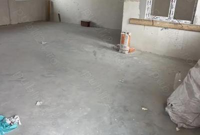 Spațiu comercial, de 1 mp, în Central - 4