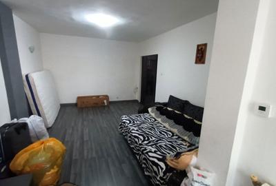 Apartament cu 3 camere decomandat în Central - 8