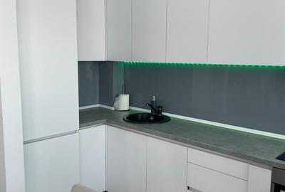 Apartament cu 3 camere semidecomandat, mobilat în Florești - 11