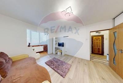 Apartament cu 2 camere semidecomandat în Central - 1