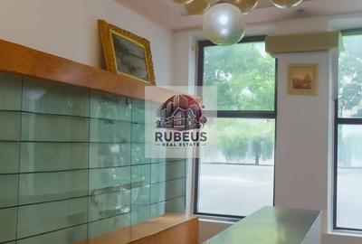 O Locație cu Istorie și Eleganță – În Centru, Pentru Afaceri Distincte - 3