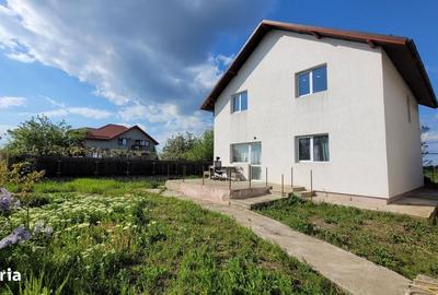 Casă cu 4 camere decomandat în Dumitrana - 5