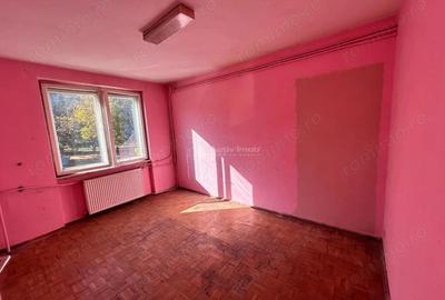 Resita, 3 Cam,cf.1 Semidec.et.1,Central - 2