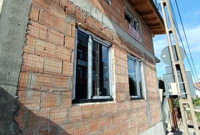 Casă cu 4 camere în Central - 8