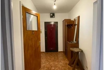 Apartament cu 3 camere decomandat, mobilat în Nicolae Grigorescu