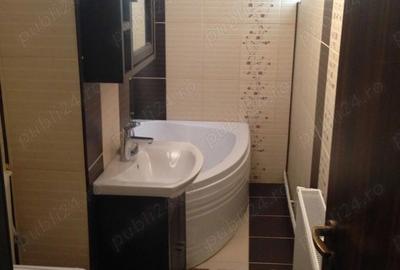 Apartament cu 3 camere decomandat în Vitrometan - 6