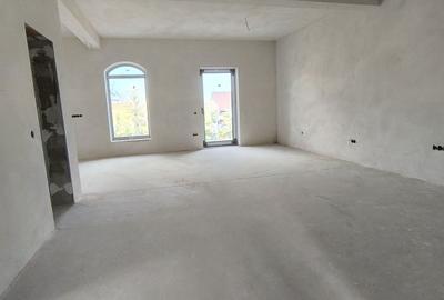 Casă cu 4 camere în Șura Mică - 2