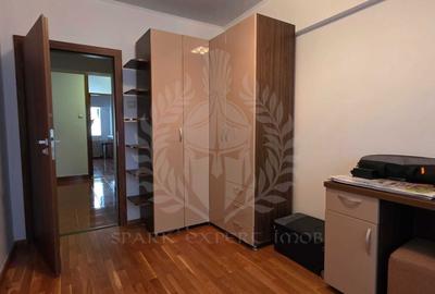 //3 CAMERE// ULTRACENTRAL// - 5