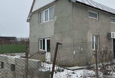 Casă cu 4 camere în Central - 4