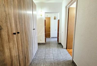 Apartament cu 3 camere semidecomandat, mobilat în Panduri - 32