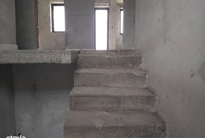 Casă cu 4 camere în Viile Satu Mare - 4