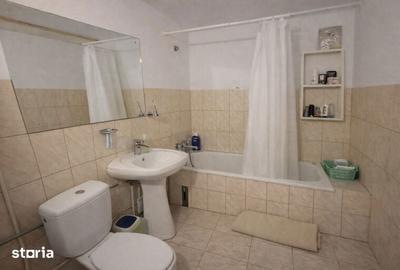 Casă cu 3 camere cu Teren 4300 Mp în Secuieni - 1