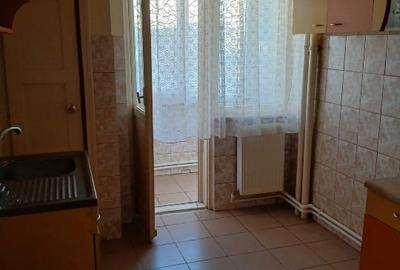 Apt 2 camere etaj 1 libertatii - 4