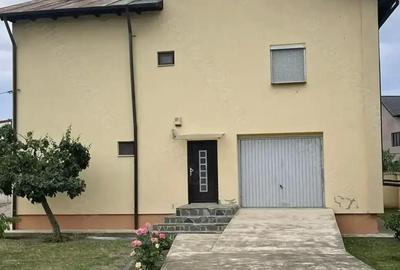 Casă cu 6 camere în Central - 2