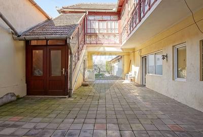 Casă cu 7 camere cu Teren 450 Mp în Central - 4