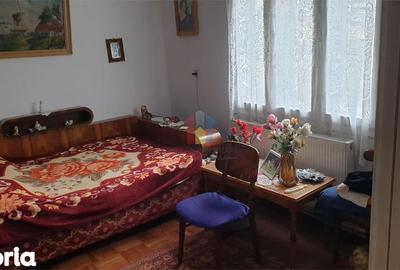 Casă cu 6 camere cu Teren 242 Mp în Central - 19