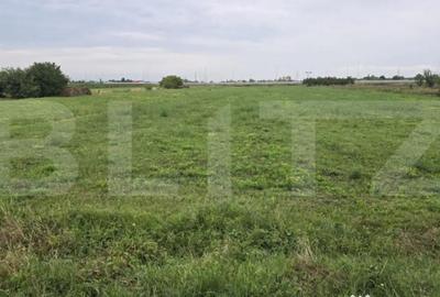 Teren de 11983 mp, în Periferie - 2